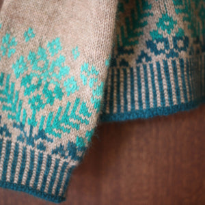 Louie & Lola Yarns Alma Cardigan Fade Kit - Chai & Mint