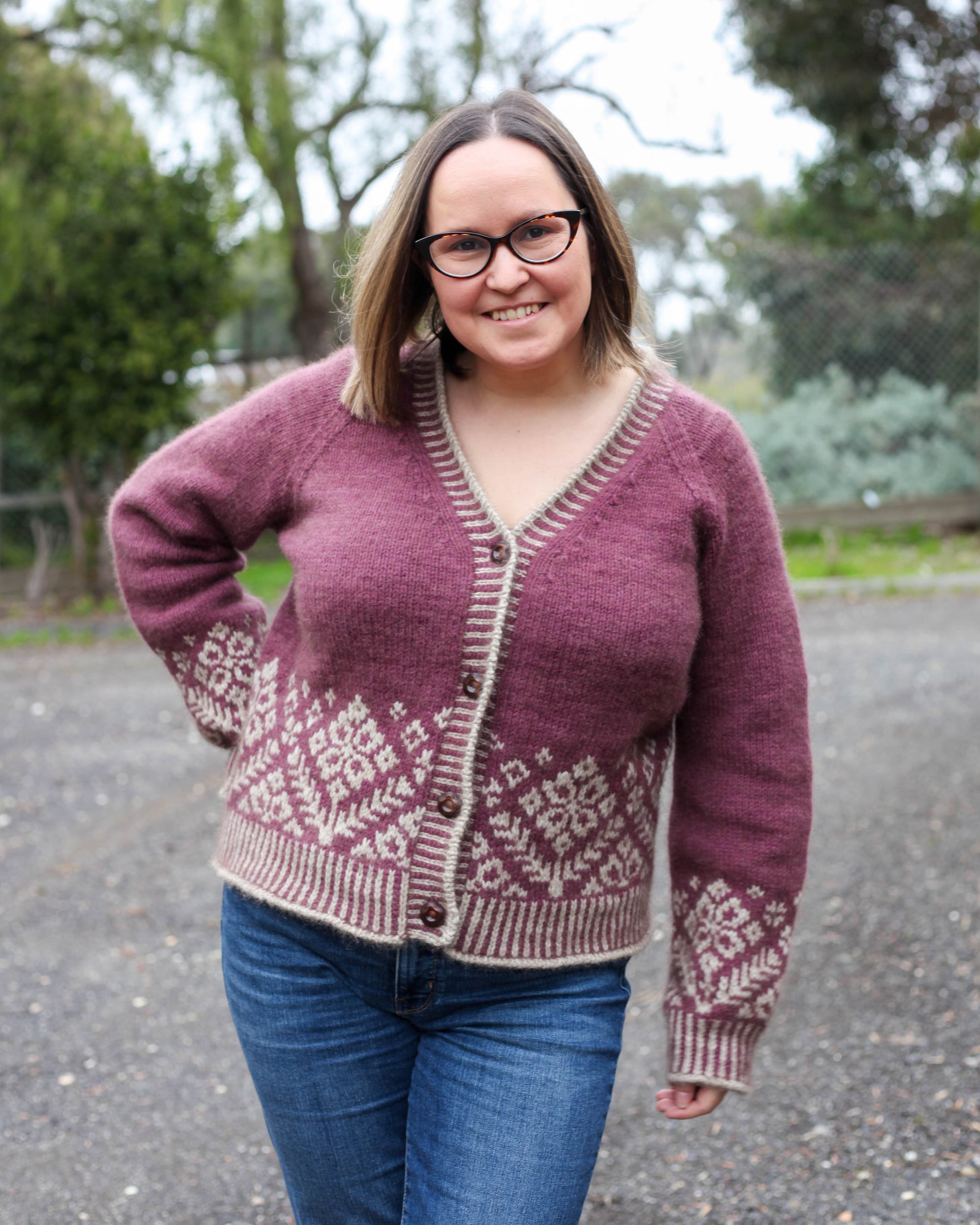 Louie & Lola Yarns Alma Cardigan Kit - Pinot & Natural