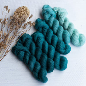 Louie & Lola Yarns Malachite Scarf - Yarn Bundle